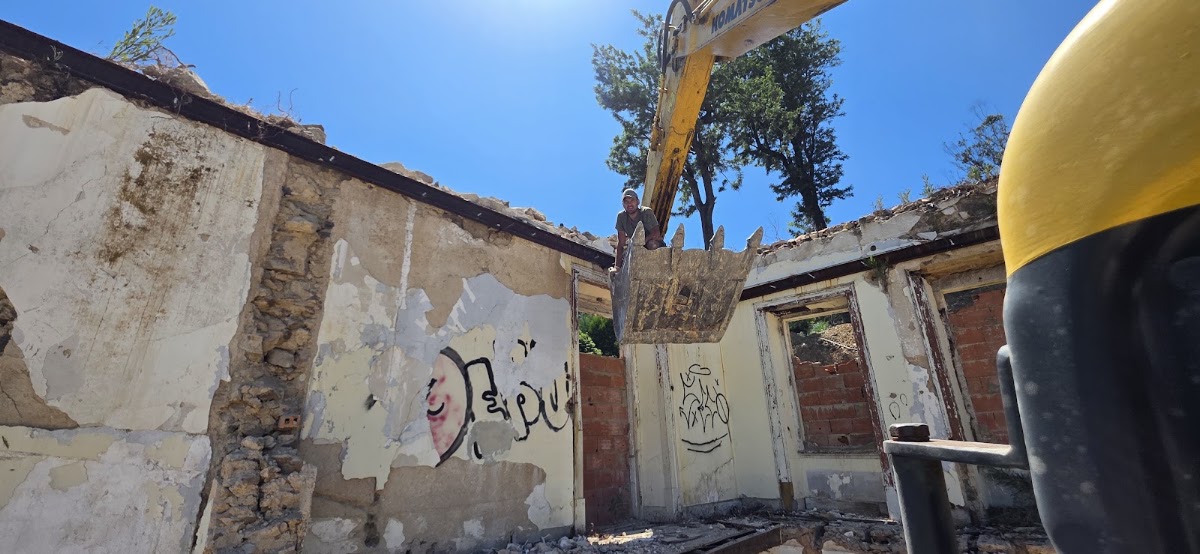 Constructing Dreams