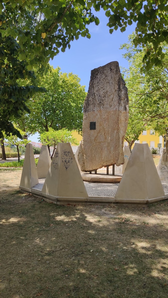 Monumento a D. António, Prior do Crato foto 4