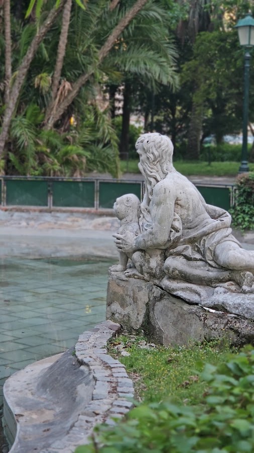 Monumento Almada Negreiros - Alma Moderna
