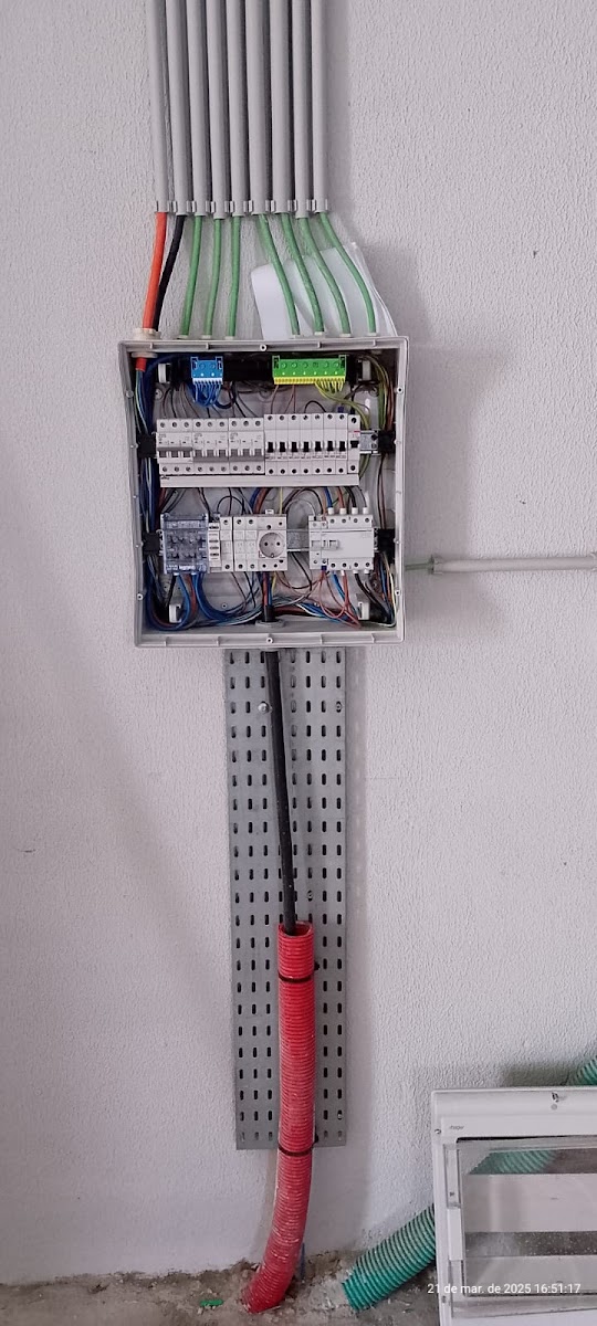 ELETRICISTA LISBOA / MESTRE DOS REPAROS foto 1